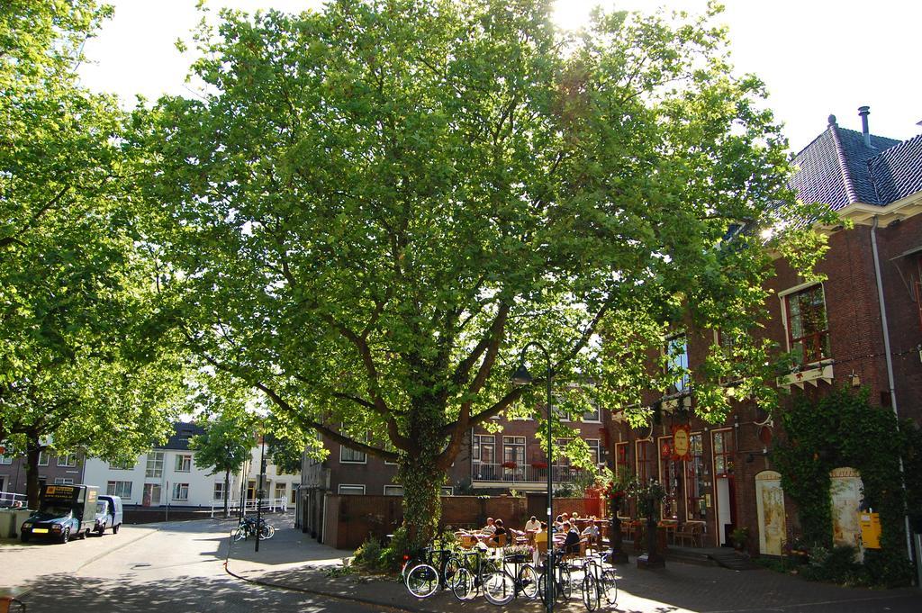 Hotel De Plataan Delft Centrum Eksteriør bilde